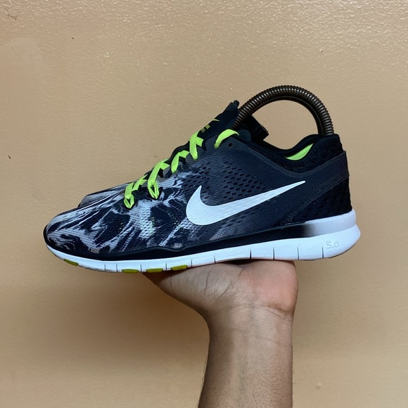 Nike Free TR Fit 5 Women’s Running Sneakers “Black White Gray Volt” - Picture 4 of 17